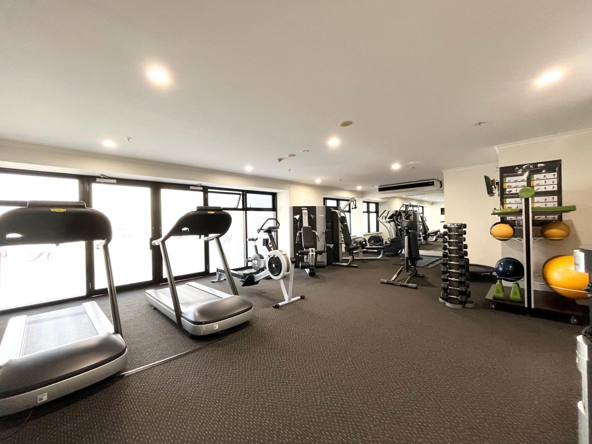 Highrise Studio Apartment W/ Ac, Pool & Gym In Auckland Cbd Zewnętrze zdjęcie