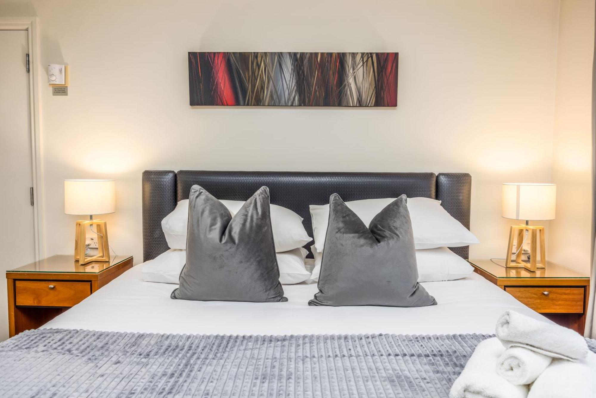 Highrise Studio Apartment W/ Ac, Pool & Gym In Auckland Cbd Zewnętrze zdjęcie