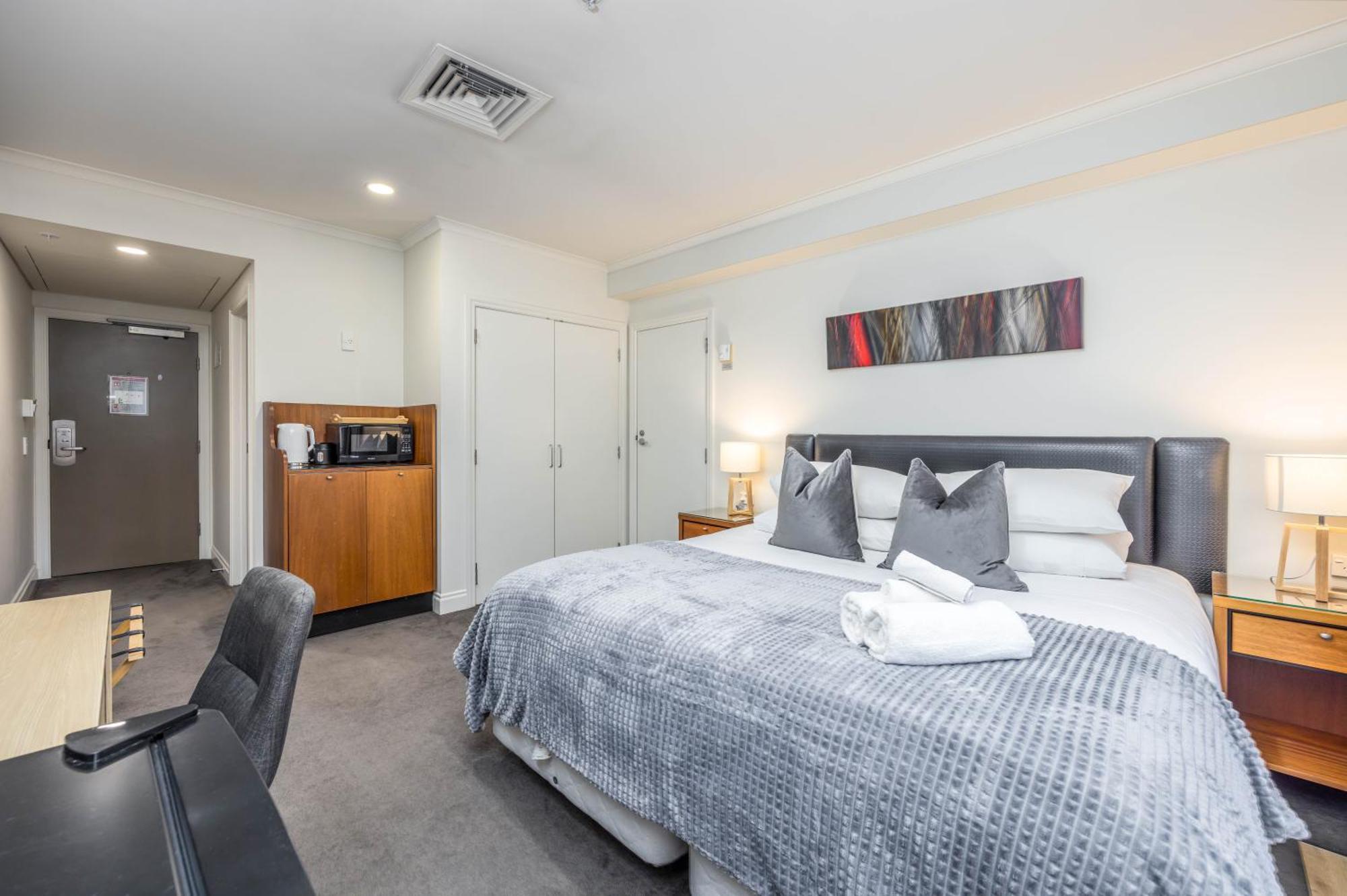 Highrise Studio Apartment W/ Ac, Pool & Gym In Auckland Cbd Zewnętrze zdjęcie